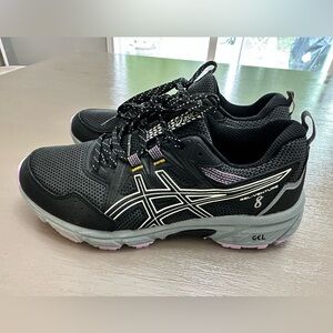 ASICS Gel-Venture 8 Black and Purple Athletic Shoes Women’s Size 6
